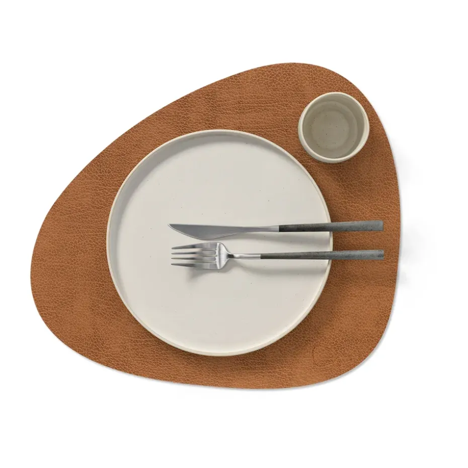 Bull placemat curve, Nature