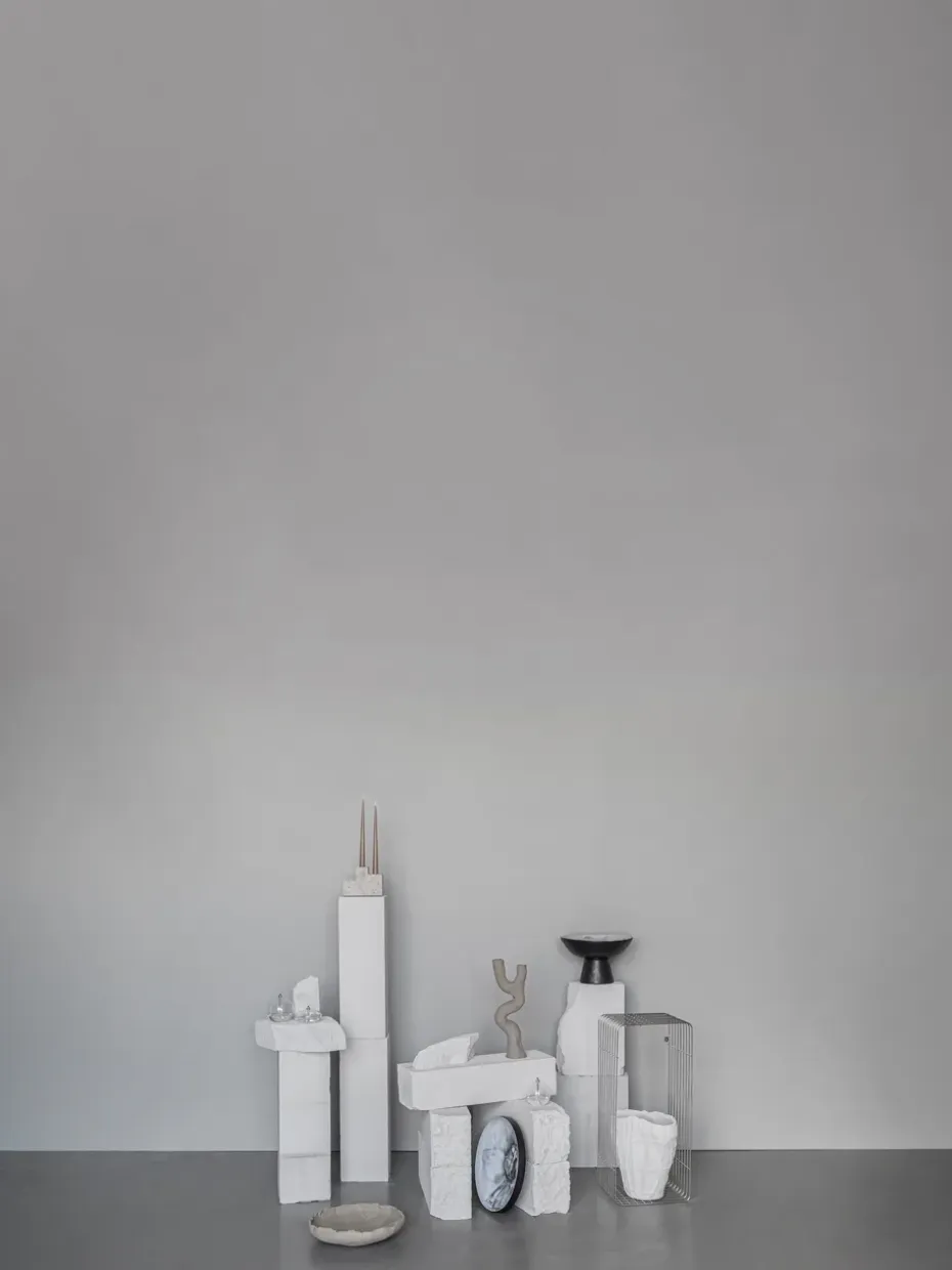 By Hand schaal op voet Ø31,5x20 cm, Off-white