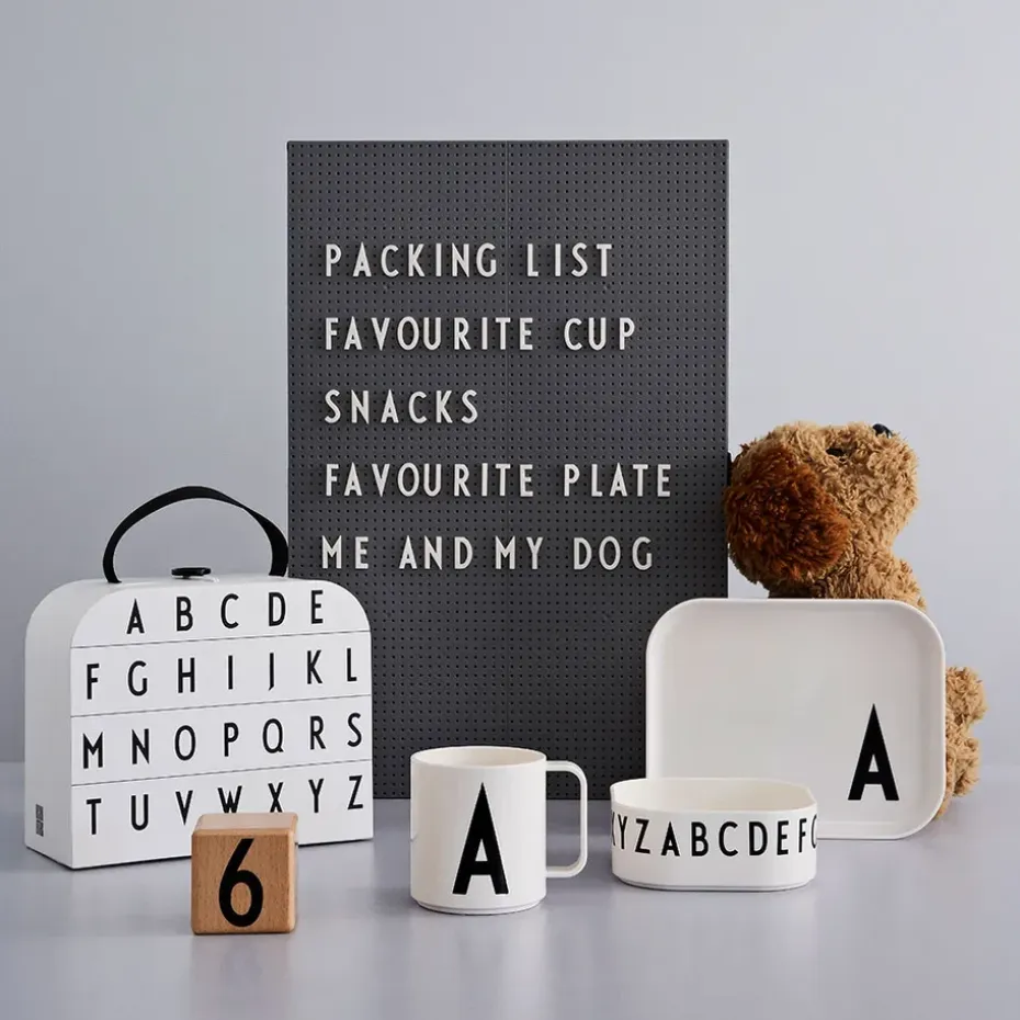 Design Letters kinderservies set, J