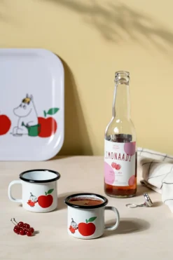 Moomin geëmailleerde mok 1,5 dl, Joyfull Apples
