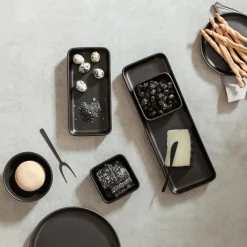 Nordic Kitchen serveerschotel 13x37 cm, Zwart