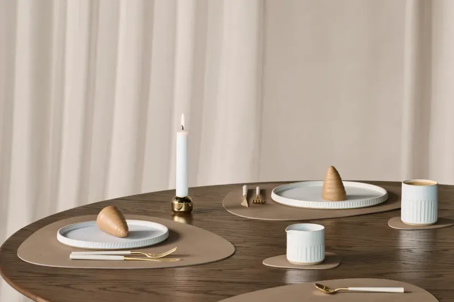 Nupo placemat curve L, Nougat