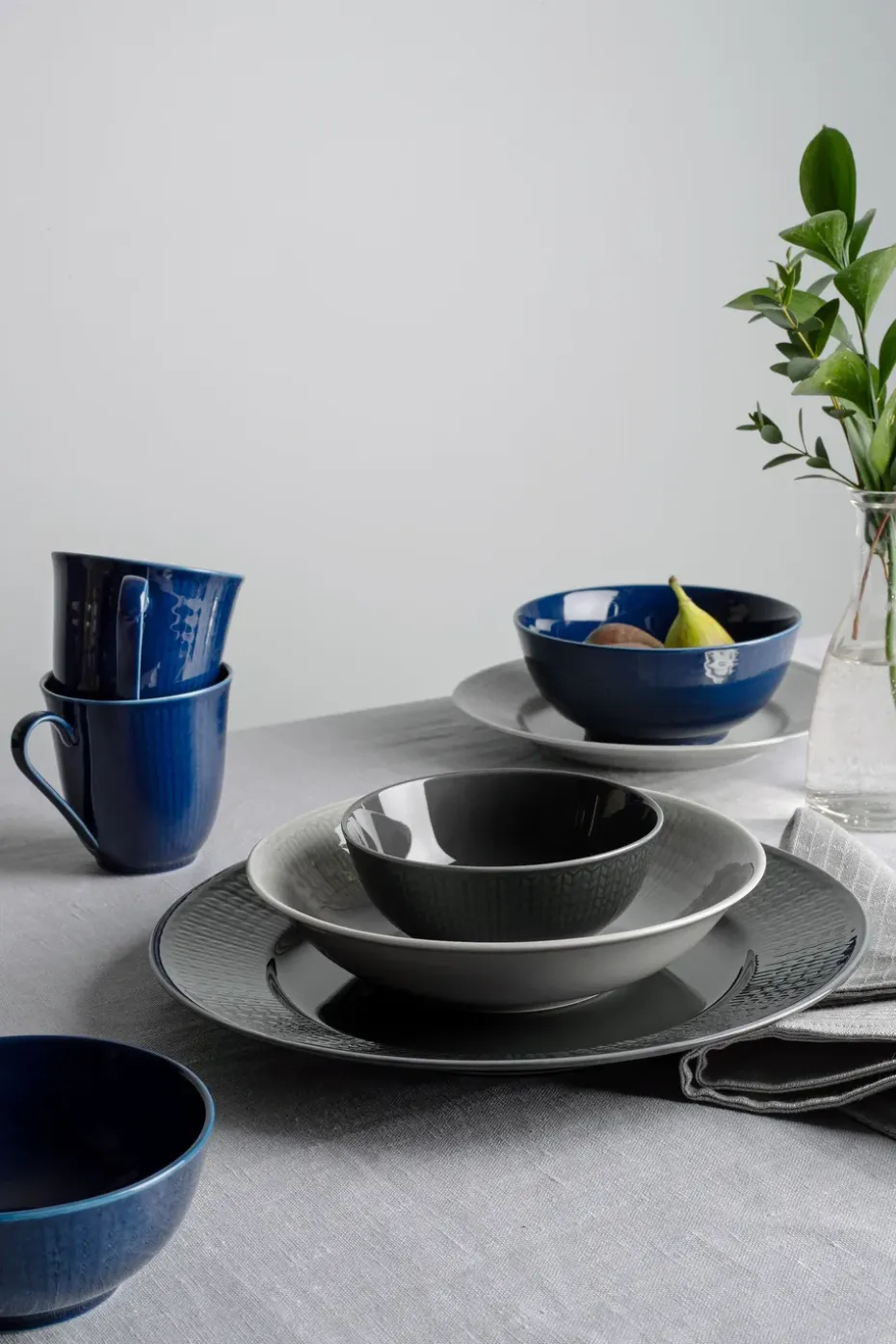 Swedish Grace bord klein Ø21 cm, Mist (grijs)